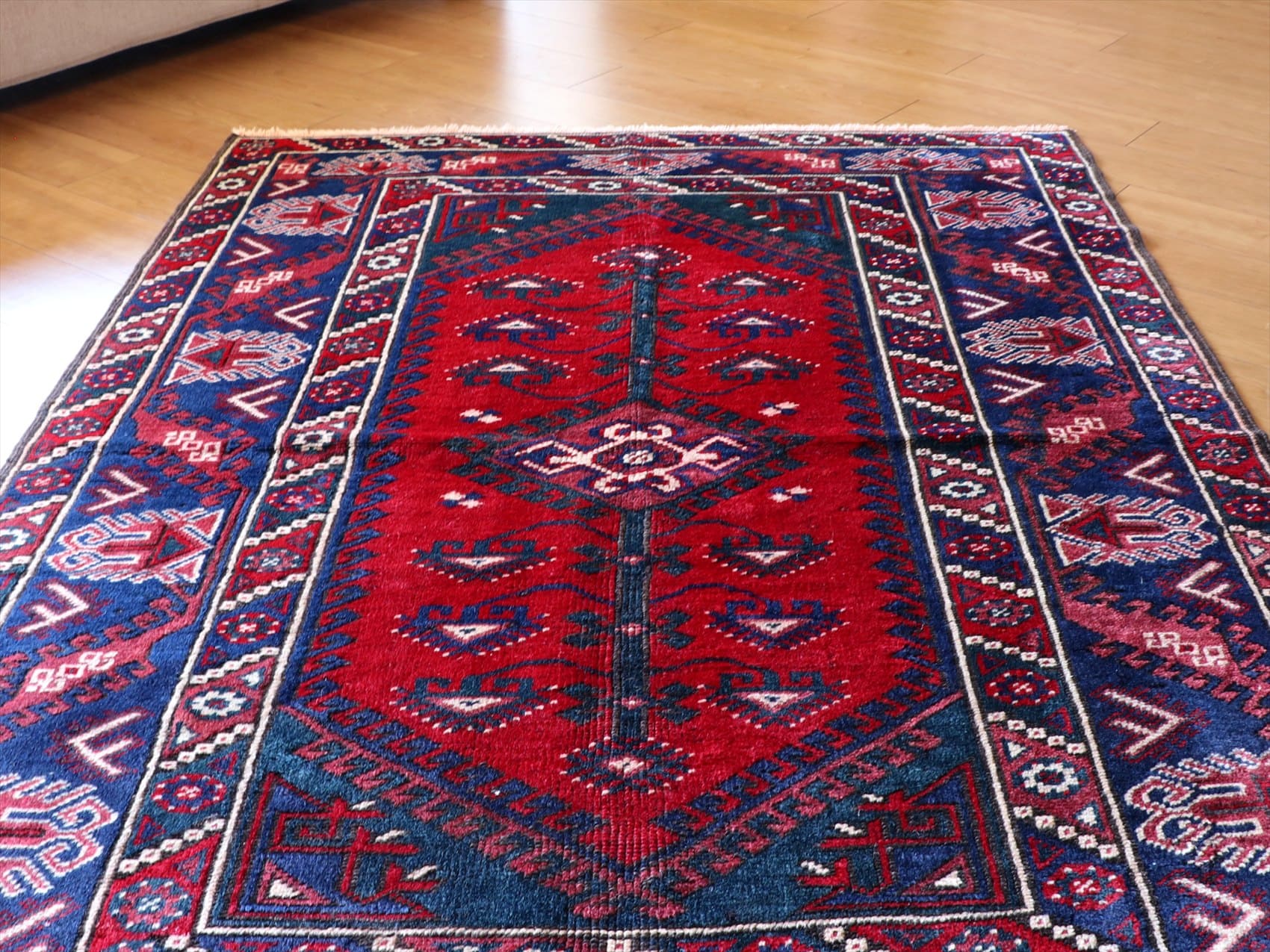 トルコ手織り絨毯・ドゥシュメアルトゥ178×126cm セッヂャーデ　生命の樹