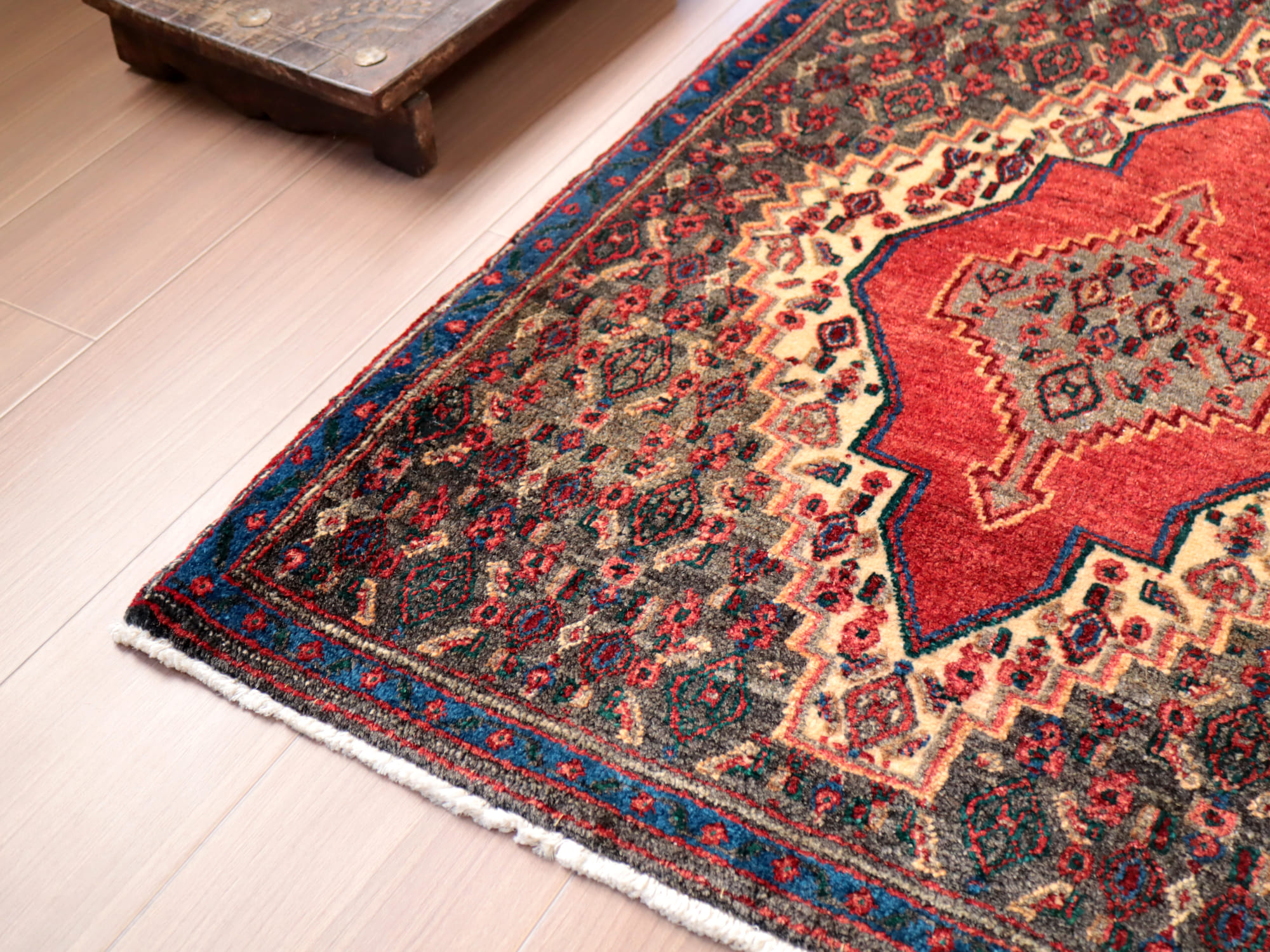 204x252cm約3帖絹100%手織り(76)ペルシャ・ギャッベ・じゅうたん