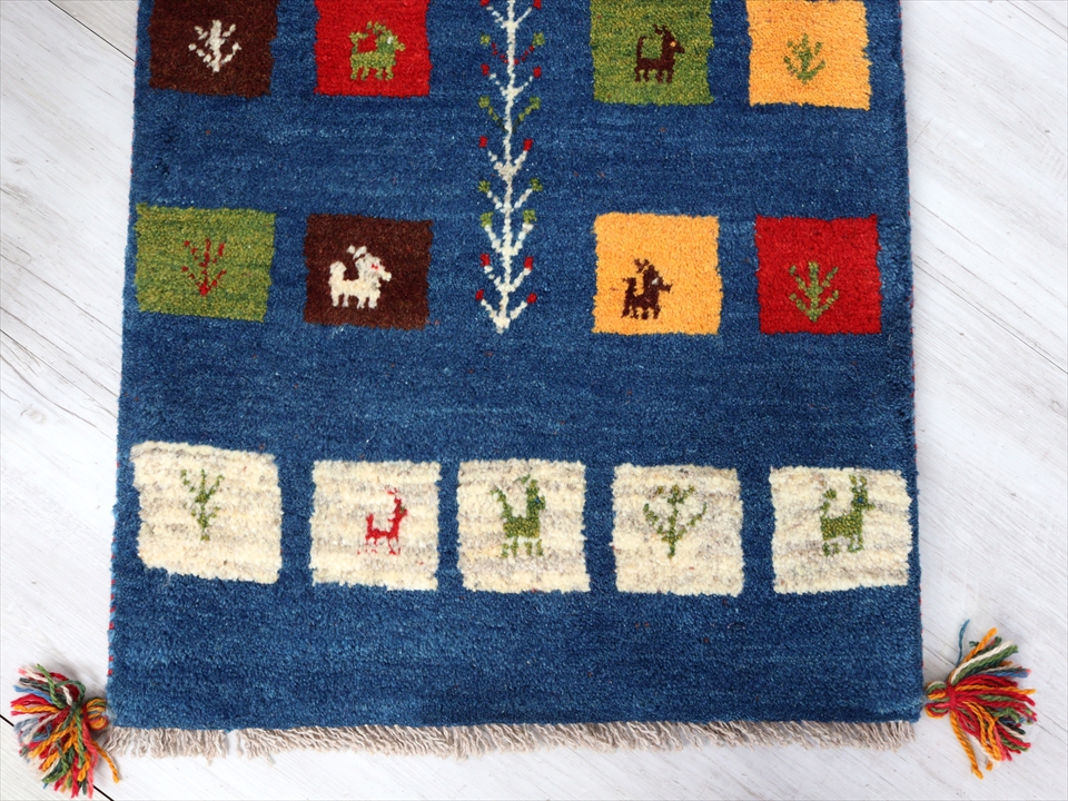 ギャッベ　玄関マット　イランの手織りラグ86×60cmブルー　タイル　生命の樹　植物と動物のモチーフ